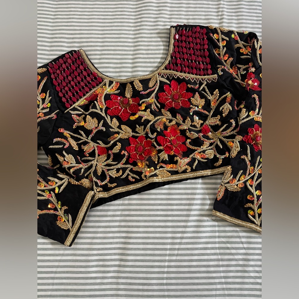 Black and red lehnga